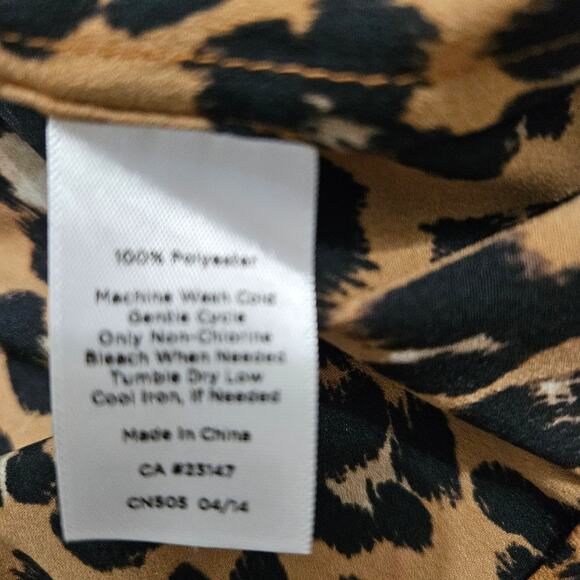Talbots Leopard Print Button Front Long Sleeve Blouse Shirt Top Size Small - Picture 8 of 10